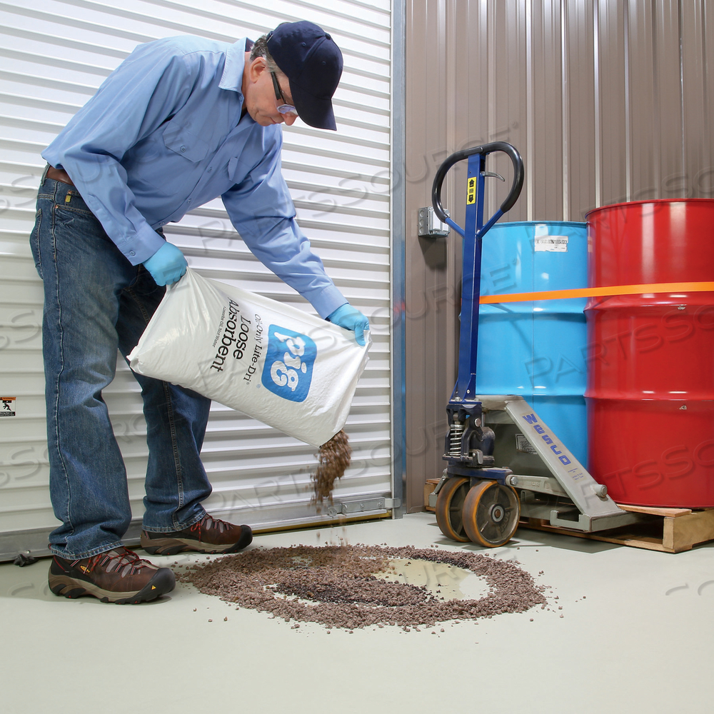 PIG OIL-ONLY LITE-DRI LOOSE ABSORBENT by New Pig Corporation PIG OIL-ONLY LITE-DRI LOOSE ABSORBENT by New Pig Corporation