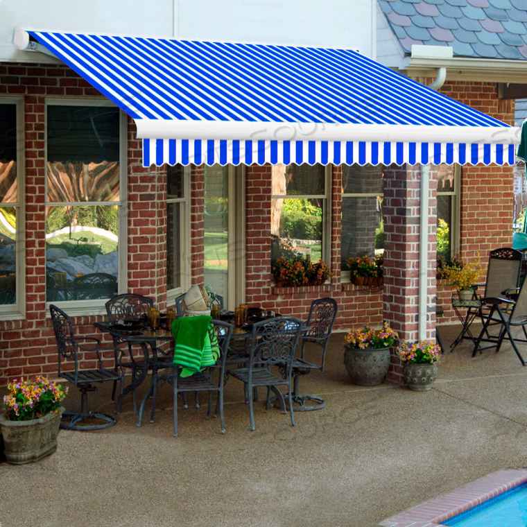 RETRACTABLE AWNING RIGHT MOTOR 24'W X 10'D X 10"H BRIGHT BLUE/WHITE 
