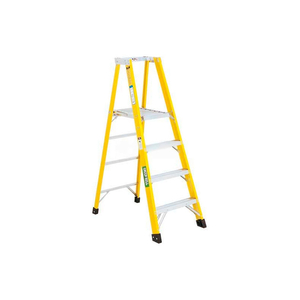 GREEN BULL SERIES 2072 FIBERGLASS PLATFORM LADDER - 6' by WernerCo