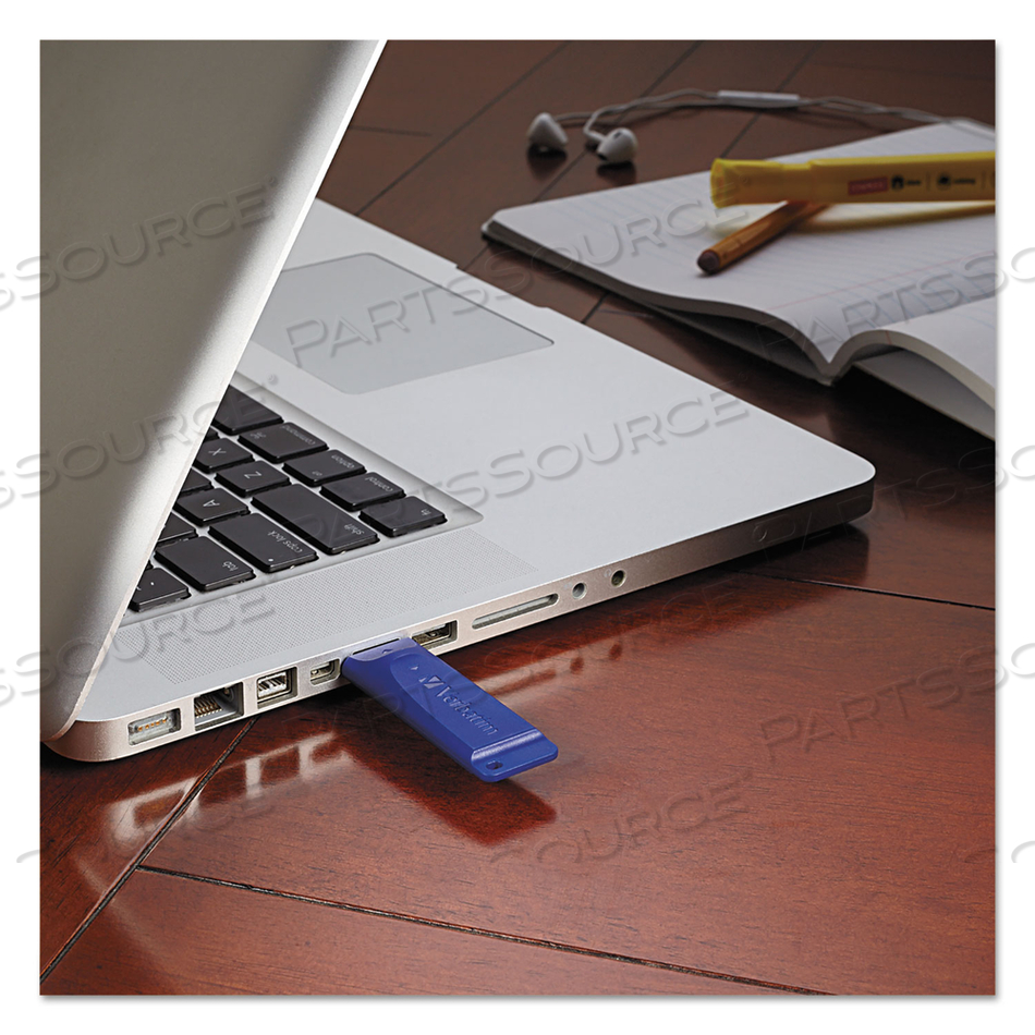 CLASSIC USB 2.0 FLASH DRIVE, 8 GB, BLUE by Verbatim