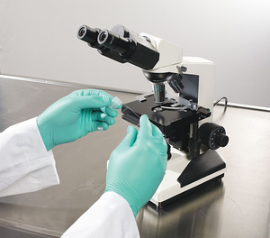 DISPOSABLE GLOVES NEOPRENE M PK100 by Microflex DISPOSABLE GLOVES NEOPRENE M PK100 by Microflex