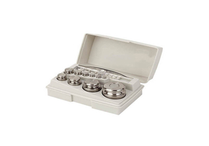 WEIGHT SET ECON 500G-1MG CL7 NONACRD TR by Ohaus Corporation