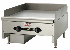 GAS GRIDDLE W/THERMOSTAT 48 X 23-9/16 IN by Wells Manufacturing