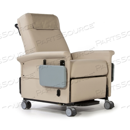 TRANSPORT / BARIATRIC POWER RECLINER by McKesson TRANSPORT / BARIATRIC POWER RECLINER by McKesson