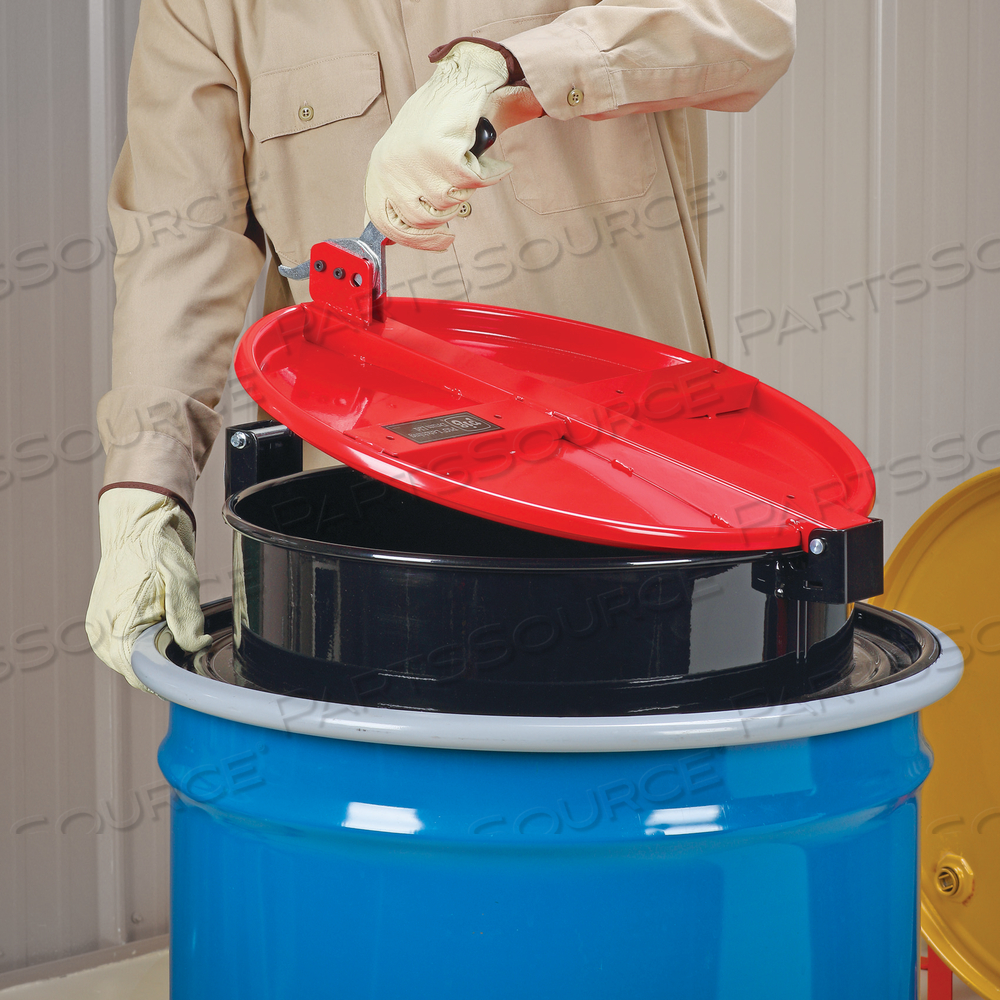 PIG LATCHING DRUM LID FOR DRAINING by New Pig Corporation PIG LATCHING DRUM LID FOR DRAINING by New Pig Corporation