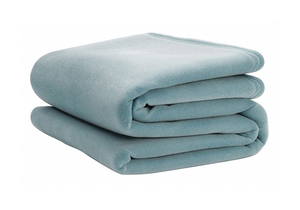 D9813 VELLUX BLANKET KING BLUEBELL PK4 by Vellux