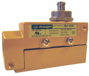 ENCLOSED LIMIT SWITCH WITH PLUNGER by Moujen