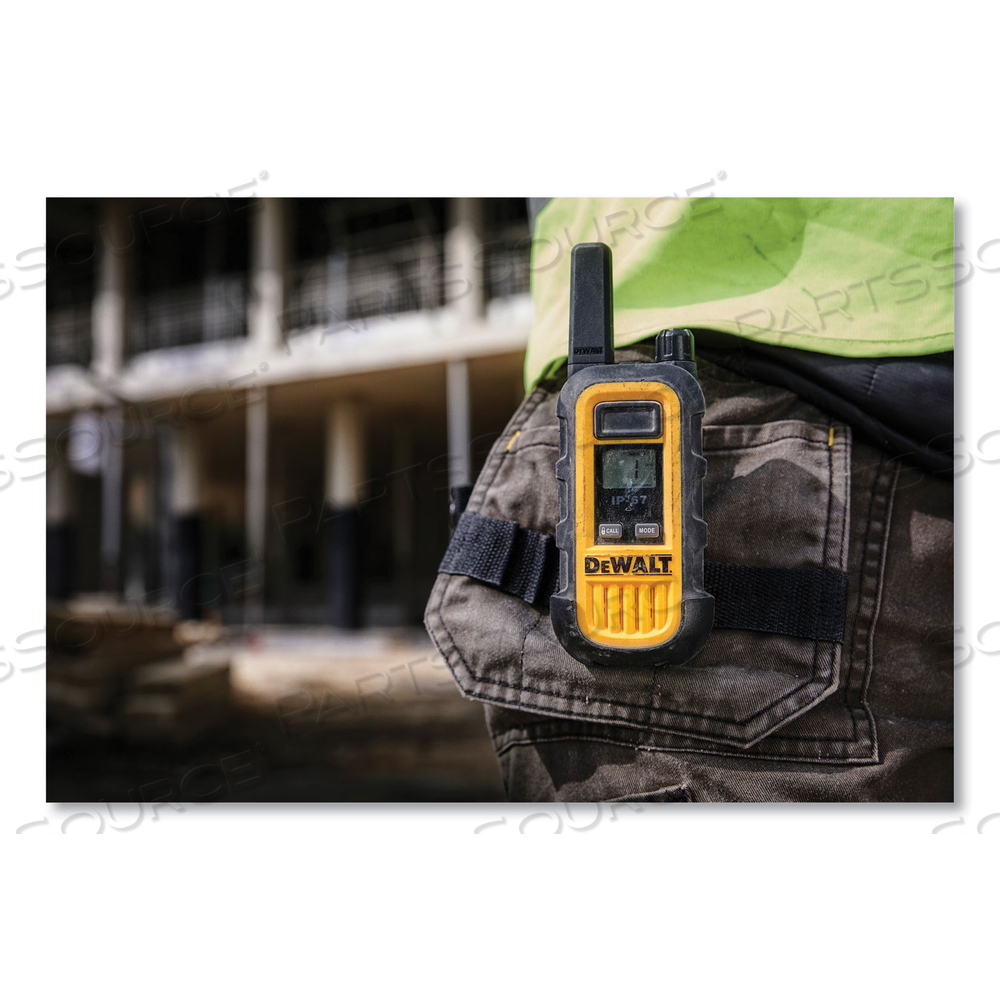 DXFRS300BCH HEAVY-DUTY WALKIE TALKIES, 1 W, 22 CHANNELS by DeWalt