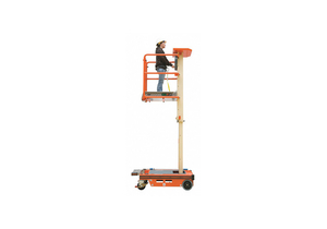 PERSONNEL LIFT 50 L 29 W 10 TIRE SIZE by JLG