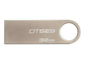 KINGSTON DATATRAVELER SE9 - USB FLASH DRIVE - 32 GB - USB 2.0 by Kingston Technology