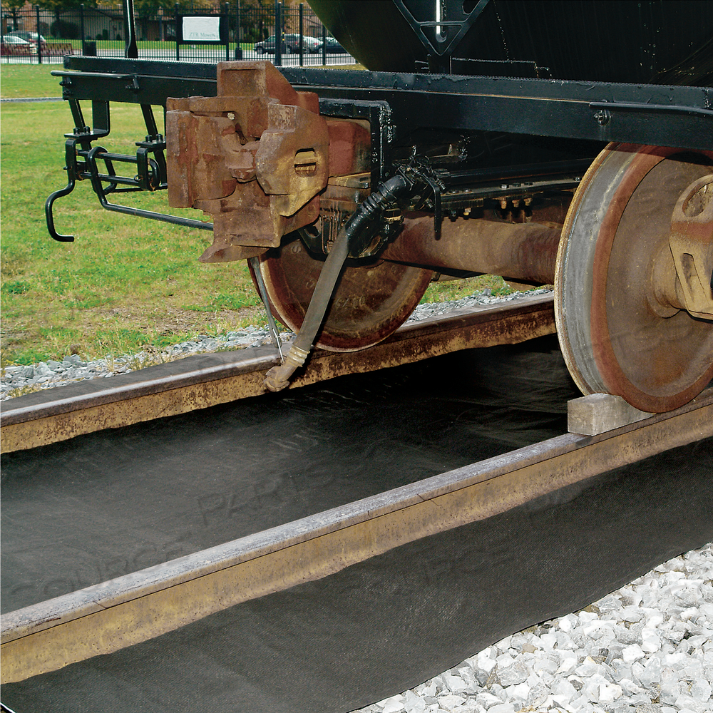 PIG OIL-ONLY RAILROAD ABSORBENT MAT WITH POLY BACKING by New Pig Corporation