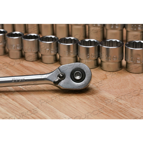 84-PIECE 1/2” DRIVE MM AND SAE SOCKET SET by Wiha Tools 84-PIECE 1/2” DRIVE MM AND SAE SOCKET SET by Wiha Tools