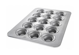 LARGE CROWN MUFFIN PAN 24 MOULDS by Chicago Metallic