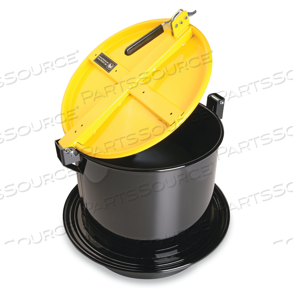 PIG LATCHING DRUM LID FOR DRAINING by New Pig Corporation PIG LATCHING DRUM LID FOR DRAINING by New Pig Corporation