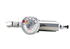 C3F8 MEDICAL GAS REGULATOR by Alcon