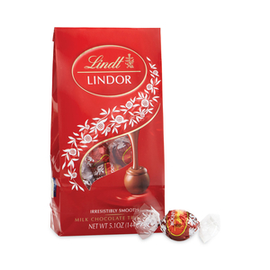 LINDOR MILK CHOCOLATE TRUFFLES, 3.5 OZ BAG by Lindt