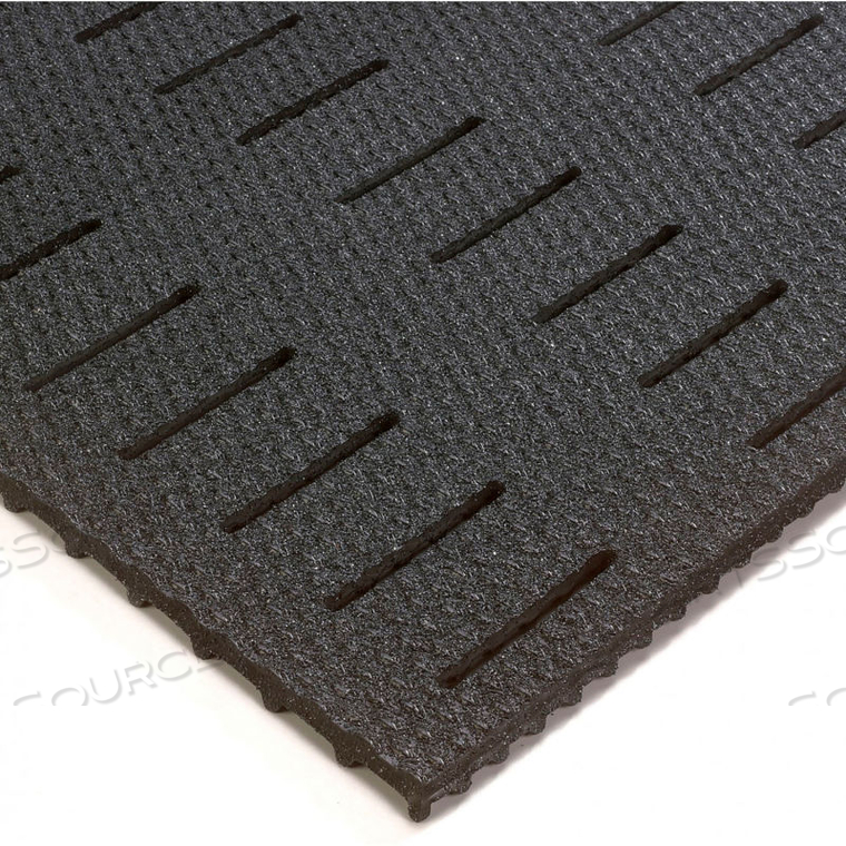 WEARWELL KUSHION WALK SLOTTED RUNNER WITH GRITSHIELD 3/8" THICK 2' X 60' BLACK 