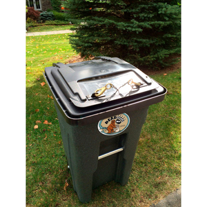 BASIC BIN WITH LID - BLACK, 32 GALLON by Bearicuda, Inc.