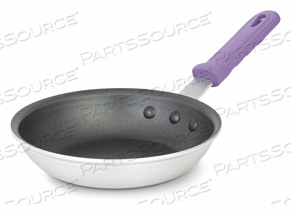 FRY PAN SILVER/BLACK 1-1/2 IN INSIDE D by Vollrath