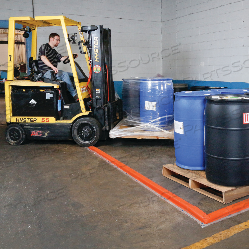 BARRIER VENTED CORNER by New Pig Corporation