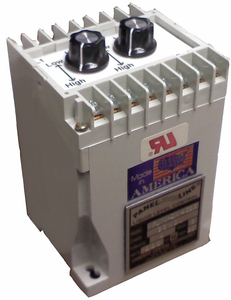 DIN MOUNT LEVEL CONTROL 2 RELAY 240VAC by Lumenite Control Technology, Inc.