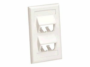 PANDUIT MINI-COM CLASSIC SERIES SLOPED FACEPLATES WITH LABEL AND LABEL COVER - FACEPLATE - WHITE - 1-GANG - 4 PORTS by Panduit