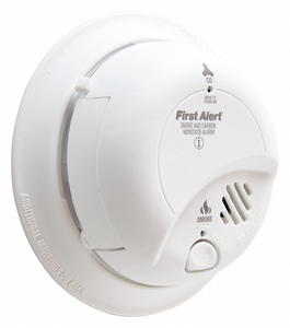 SMOKE/CARBON MONOXIDE DETECTOR 9V W/BATTERY BACKUP by BRK Brands