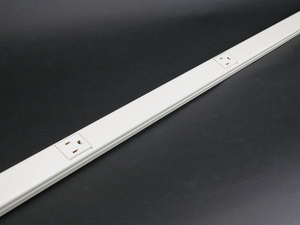 PREWIRED RACEWAY 15A 6 OUTLET WHITE by Legrand