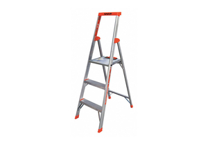 PLATFORM STEPLADDER 5 FT. ALUM 300 LB. by Little Giant